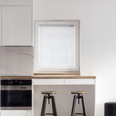 Szwedzka 22C Separate Bedroom Free Garage By Perfect Apart ワルシャワ エクステリア 写真