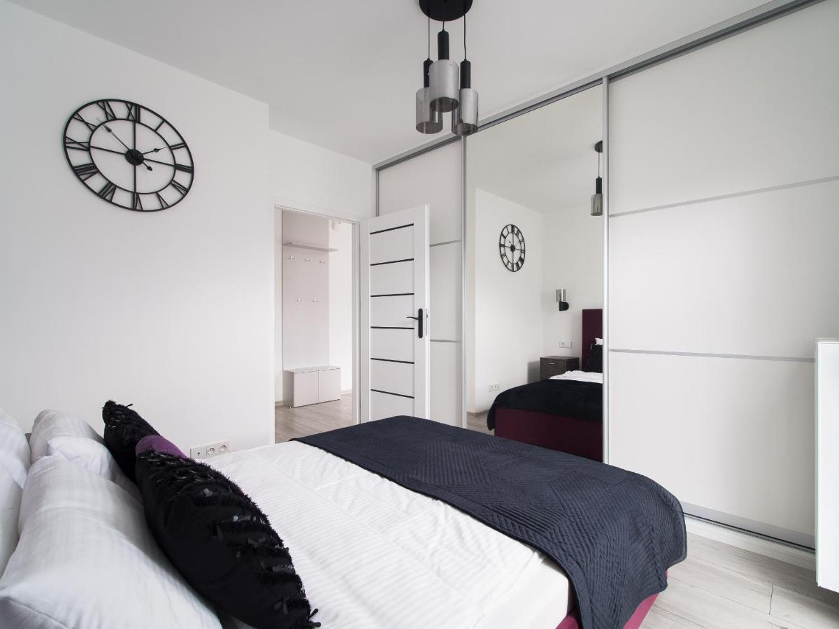 Szwedzka 22C Separate Bedroom Free Garage By Perfect Apart ワルシャワ エクステリア 写真