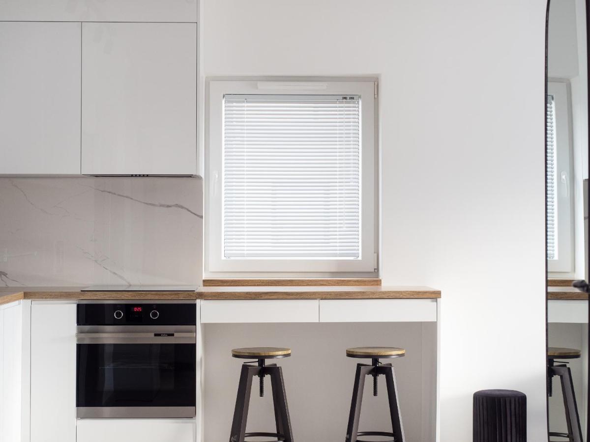Szwedzka 22C Separate Bedroom Free Garage By Perfect Apart ワルシャワ エクステリア 写真